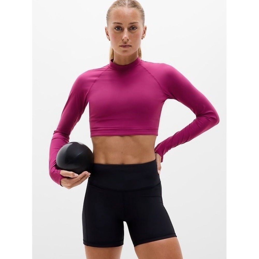 Athleta Crosstrain Ultra Crop Top Women's Small Wildberry NWT $69 Quick Dry